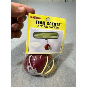 Team Scents Lufterfrischer Oklahoma Vanille Football Helm Auto Büro Rucksack - Bild 1 von 3