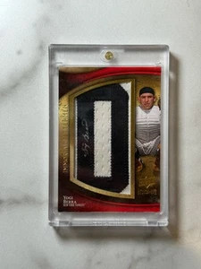 Yogi Berra Upper Deck Icons Immortal Lettermen 3/5 Patch & Signed Trading Card - Picture 1 of 2