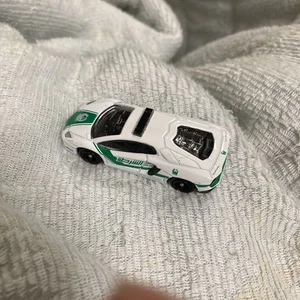 Tomicaramborghiniaventador Lp700-4 Dubai Police 1f - Imagen 1 de 4