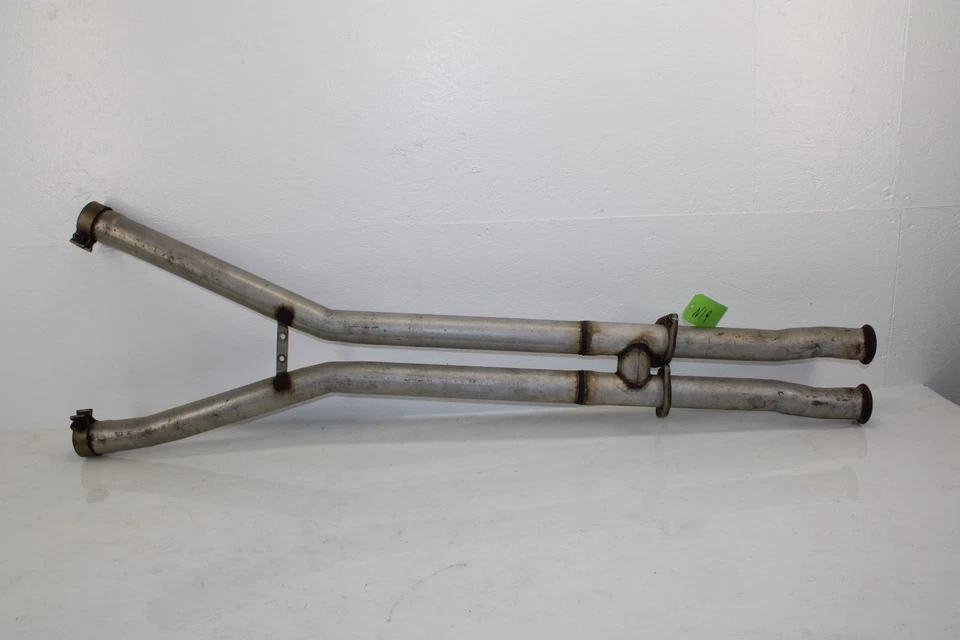 Cadillac XLR 2004-2006 4,6 L tubo central de escape OEM NI9 Foto 1 de 4