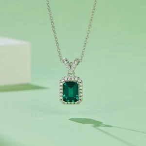1.25ct Lab Created Emerald Rectangle Pendant Necklace Sterling Silver N01O - Picture 1 of 13