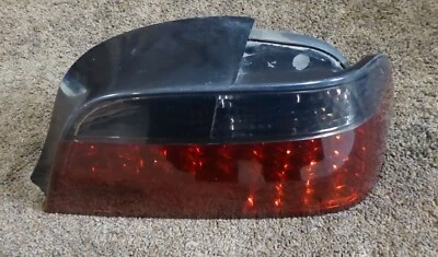 92-98 BMW E36 328I 325I Cupé Luz Trasera Luz Freno Trasera Humo Pasajero Derecho Foto 1 de 4