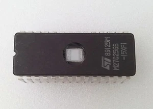 IC EPROM, ST M27C256B-15XF1 EPROM, schreib- und EV löschbar - Bild 1 von 1