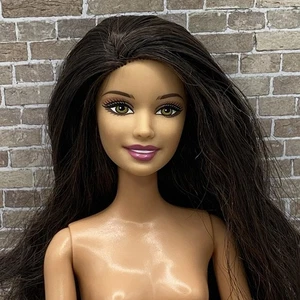 Barbie Desnuda ~ Hecha Para Mover Castaño Marrón Verdes Ojos Articulados Para ÚNICO EN SU CLASE B12 - Imagen 1 de 8