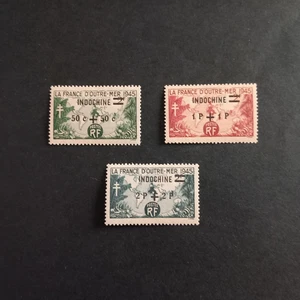 FRANZÖSISCHE KOLONIEN - INDOCHINA 1945 / FRANCE OUTREM SERIE VON 3 WERTEN INTAKT POSTFRISCH ** - Bild 1 von 2