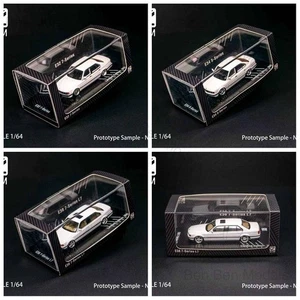 Pre-sale DCM 1:64 BMW Low Rider E32 7-Series / E34 5-Series / E38 7-Series L7 - Picture 1 of 12