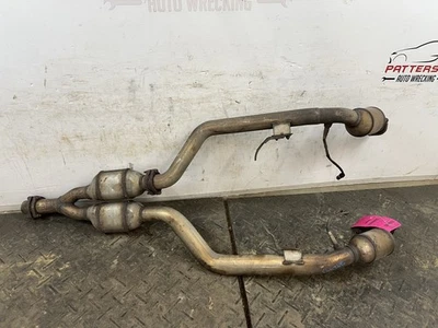 01-04 MERCEDES SLK320 TUBO DE ESCAPE IZQUIERDO Y DERECHO Foto 1 de 4