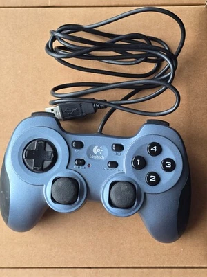 Logitech RumblePad 2 Gamepad Controller for PC USB bleu PID:VV603 + original box - Imagen 1 de 4