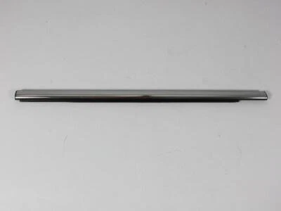 Sello de ventana de puerta limitado, VIN: K, 109,5" WB Mopar para Jeep Grand Cherokee 2009 Foto 1 de 3