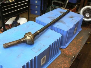 1994-98 Land Rover Discovery Series 1 Left Front Axle Assembly - Picture 1 of 1