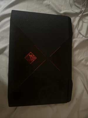 HP Omen 15,6 дюйма (жесткий диск 1 ТБ Intel Core i7-7700HQ 2,8 ГГц 8 ГБ 12 ГБ) проблема с жестким диском)  - Изображение 1 из 4