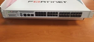 Fortinet FortiGate 300E Firewall 32 Gbps - P21593-04-01 FG-300E - Bild 1 von 3