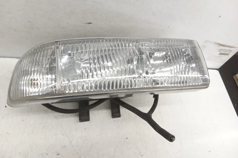 Chevrolet/GMC S10 1999 Blazer/Jimmy diestro pasajero faro lámpara OEM Foto 1 de 4