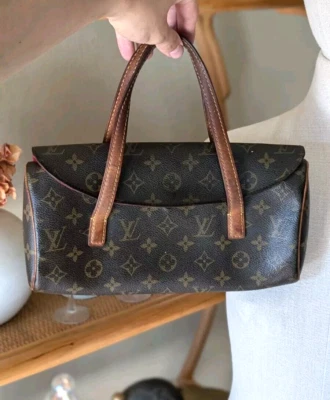 Bolso de Mano Vintage LOUIS VUITTON Monograma Sonatina Lona Marrón Foto 1 de 4