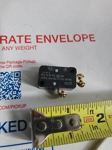 UNIMAX SWITCH 2TM-6 LIMIT SWITCH 10A, 1/3HP, 125-250VAC NOS SW, U3 - Picture 1 of 10