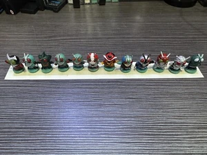 Vintage Kamen Rider Mini trading figure 1" w/stamp ( Set of 12 ) LIKE NEW! - Picture 1 of 8
