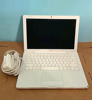 Apple MacBook5,2,  13" SCREEN, 2009, Intel Core 2 Duo, 2.13GHz 2GB RAM, 160GB HD - Image 1 of 4
