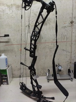 Elite Exalt 35 65 lb Foto 1 de 4