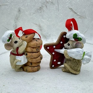 Culinary Mouse Chef Baking Cookies Christmas Ornaments Figurine Set of 2 Resin - Picture 1 of 14
