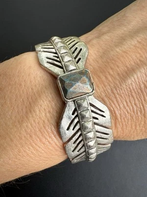 Brazalete de piedra pluma occidental LUCKY BRAND  Foto 1 de 4