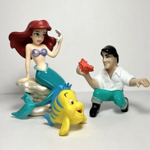 Lote de 3 mini figuras de Disney La Sirenita - Ariel, Eric, Platija - Imagen 1 de 5