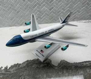 Air Force One Boeing B747-200 Scale 1:150 Model Airplane SkyMarks Sky Planes NM - Picture 1 of 14