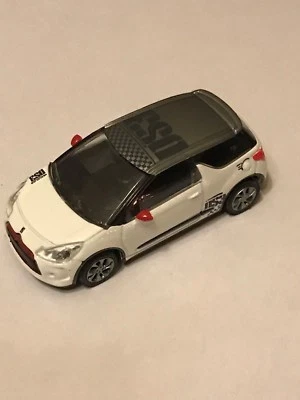 🌟CITROEN  - DS3 RACING  BLANC / GRIS    COLLECTION 3 INCHES  - SERIE: 2013 1/64 - Photo 1/4