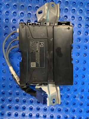 Módulo de control transceptor Toyota Prius Prime 18-2021 86740-47230 OEM Foto 1 de 4