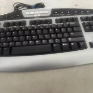 Microsoft Digital Media Pro Keyboard Model: 1031 TESTED/ WORKS - Picture 1 of 10