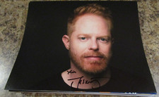 JESSE TYLER FERGUSON AUTOGRAPHED 8 X 10 MATTE PHOTO MODERN FAMILY (A)