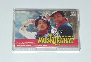 Muskurahat - Hit songs 1992 Bollywood cassette (not CD) Raamlaxman Kumar Sanu - Picture 1 of 3