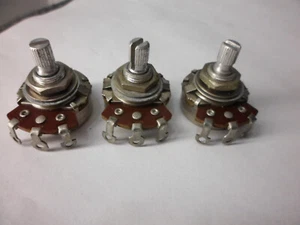 Vintage matched set of 1966 250K Stackpole Stratocaster pots - Picture 1 of 2
