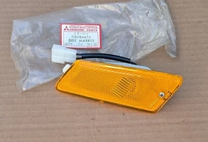 Mopar/Mitsubishi NOS Front Marker Lamp Assy Rt 1979-82 Colt Champ/Hatchback - Picture 1 of 2