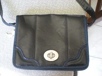 SAC A MAIN MARQUE LOLLIPOPS COULEUR NOIR COMME NEUF - Photo 1/4