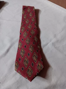 Meeting Street Men's Tie Diamond Paisley Print On Burgundy Background - Picture 1 of 4