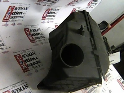 Conjunto de filtro de aire usado se adapta a: Ford Taurus 2000 6-183 3,0 L OHV grado A Foto 1 de 4