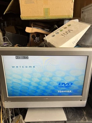 TOSHIBA 23HLV85 20" TV Theaterwide HD Retro Gaming/Computer/HDMI READ - Image 1 of 4