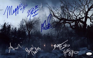 Foto firmada a mano de 11x17 de Resident Evil Village Cast x 7 (certificado de autenticidad JSA) - Imagen 1 de 2