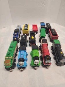 Wooden Train Car 15 Piece Set Toys R Us - Picture 1 of 10