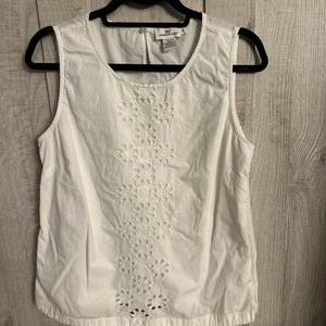 VINEYARD VINES Women’s WHITE EYELET SLEEVELESS TOP SZ 10 100% cotton embroidery - Picture 1 of 8