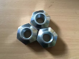 3 Rear Wheel Nuts Ford 4000, 4100, 4600,5000, 7000, 5600 + More Fordson Major π - Picture 1 of 3
