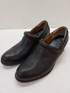 B.O.C Women's 9.5 Born Concept Leather 2" HEEL Clog loafer COMFORT SLIP ON SHOES - Picture 1 of 12