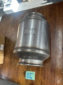 Durafit Replacement for Navistar MaxxForce 9 (3712647C91 / C17-0064) DPF - Picture 1 of 8