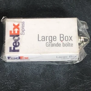 ML “FedEx Express Large Box” Llavero LED Souvenir Francés/Inglés Luz No Probada - Imagen 1 de 1