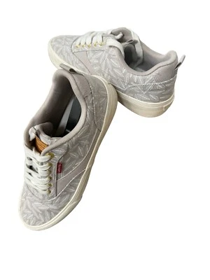 Zapatillas Levi's Naya de lona con estampado de guijarros, para mujer talla 8,5 Foto 1 de 4