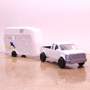 New Ray 1/32 White Ford Truck With Horse Trailer Country Life Farm F150 F250 - Picture 1 of 9
