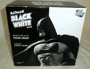 DC Batman Black and White Statue Frank Miller LE #0413 of 5700 First Edition - Picture 1 of 8