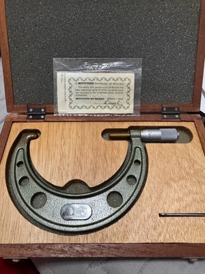 Mitutoyo 103-117 Micrómetro Exterior 4"-5" Rango, .0001" Graduación Foto 1 de 2