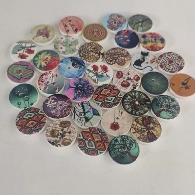 ASSORTED MIXED MULTI PATTERN BUTTONS ARTS CRAFTS CARD MAKING SCRAPBOOKING SEWING - Image 1 of 4