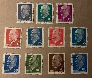 Germania DDR - Walter Ulbricht - 1961-1967 11 francobolli annullati - Foto 1 di 2